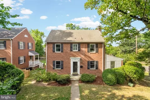 600 E Broad St, Falls Church, VA 22046
