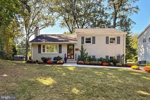421 Lincoln Ave, Falls Church, VA 22046