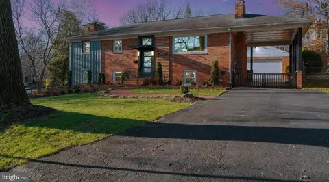 1026 Birch St, Falls Church, VA 22046