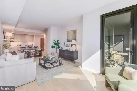 255 W Falls Station Blvd #603, Falls Church, VA 22046