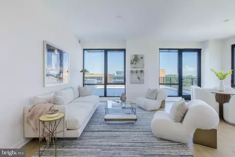 255 W Falls Station Blvd #511, Falls Church, VA 22046