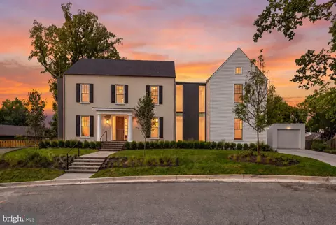 999 N Tuckahoe St, Falls Church, VA 22046