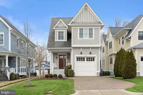 311 311b Grove Ave, Falls Church, VA 22046