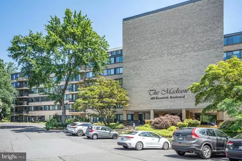 600 Roosevelt Blvd #510, Falls Church, VA 22044