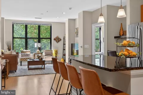 444 W Broad St #230, Falls Church, VA 22046
