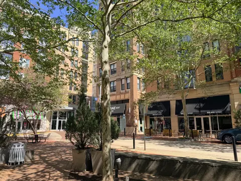 444 W Broad St #428, Falls Church, VA 22046