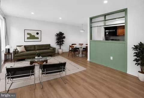 104 Birch St #A-3, Falls Church, VA 22046