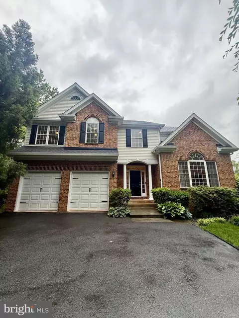 813 Fulton Ave, Falls Church, VA 22046