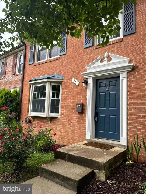 361 Gundry Dr, Falls Church, VA 22046