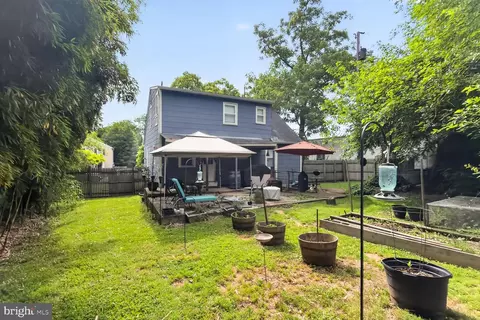 101 W Cameron Rd, Falls Church, VA 22046