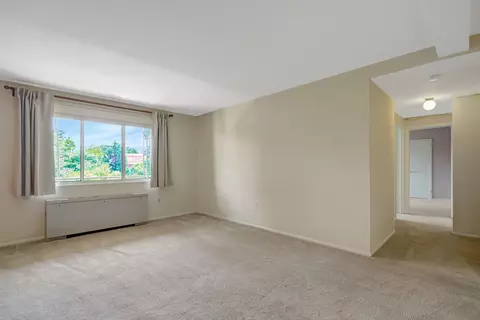 200 N Maple Ave #503, Falls Church, VA 22046