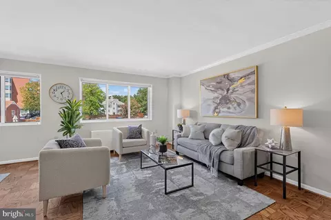 200 N Maple Ave #314, Falls Church, VA 22046
