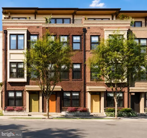 158 N Lee, Falls Church, VA 22046