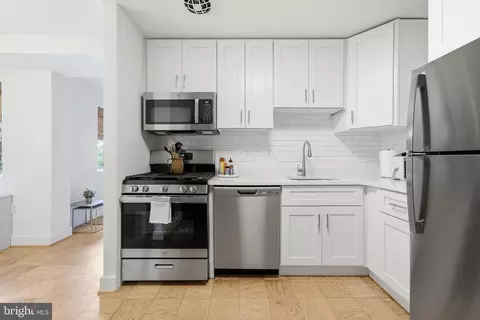 200 N Maple Ave #500, Falls Church, VA 22046