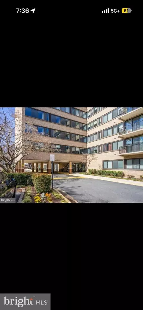 600 Roosevelt Blvd #103, Falls Church, VA 22044
