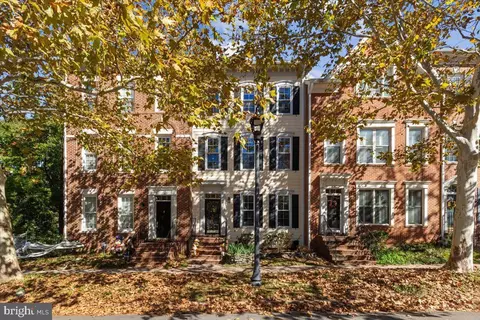 403 Hillwood Ave, Falls Church, VA 22046