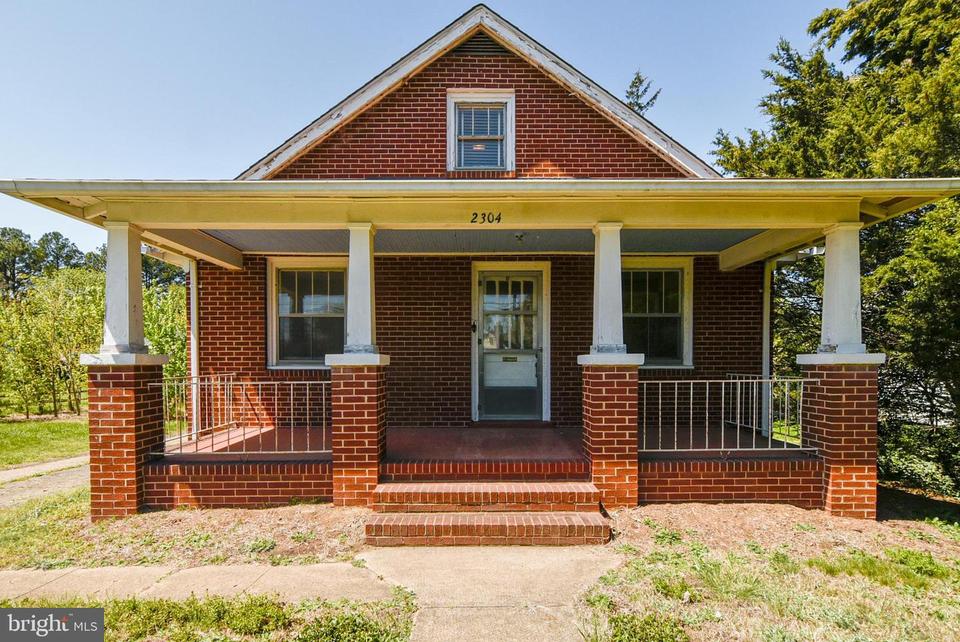 2304 Lafayette Blvd, Fredericksburg, VA 22401 28 Photos MLS 