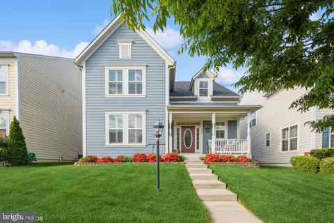 1306 Sands Cir, Fredericksburg, VA 22401