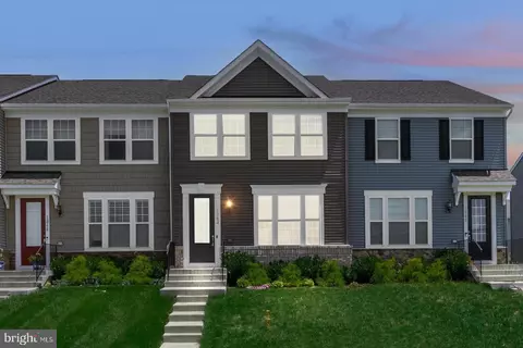 1842 Briscoe Ln, Fredericksburg, VA 22401