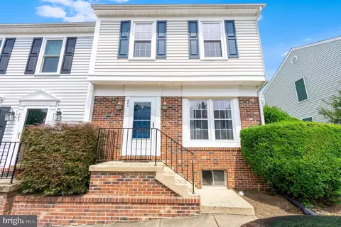 804 Grove Ave #3, Fredericksburg, VA 22401