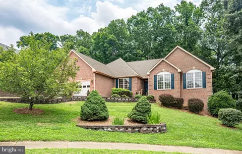 103 Chase Ln, Fredericksburg, VA 22401