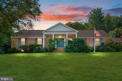 1109 Westwood Dr, Fredericksburg, VA 22401