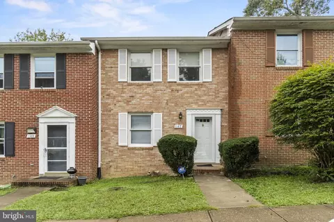 147 Farrell Ln, Fredericksburg, VA 22401
