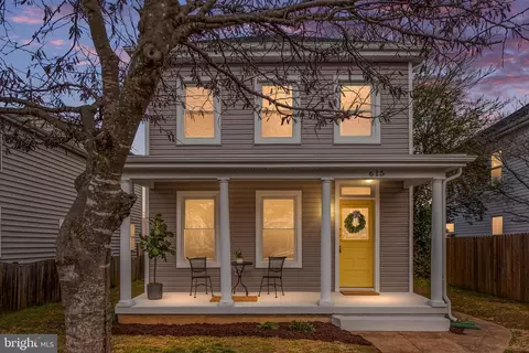 615 Spottswood St, Fredericksburg, VA 22401