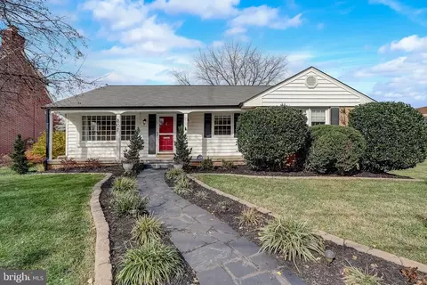 807 Cornell St, Fredericksburg, VA 22401