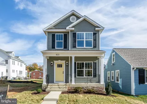 823 Bright St, Fredericksburg, VA 22401