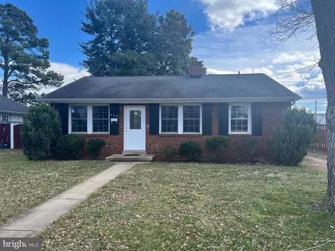 600 Woodford St, Fredericksburg, VA 22401