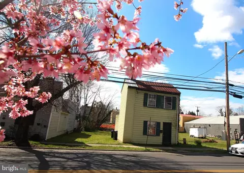 310 Charles St, Fredericksburg, VA 22401