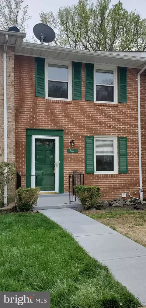 161 Farrell Ln, Fredericksburg, VA 22401