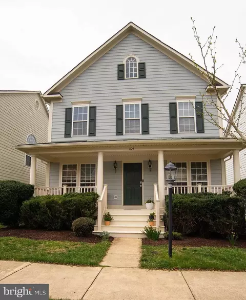 1104 Walker Dr, Fredericksburg, VA 22401