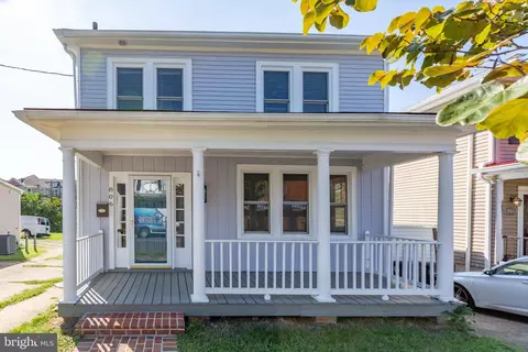 806 Lafayette Blvd, Fredericksburg, VA 22401