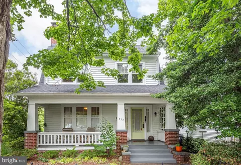 827 Marye St, Fredericksburg, VA 22401