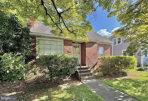 1224 Payne St, Fredericksburg, VA 22401