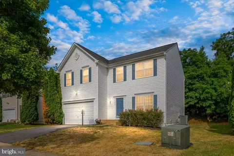 1012 River Walk St, Fredericksburg, VA 22401