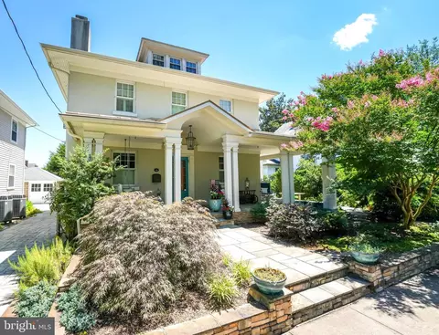 1203 Winchester St, Fredericksburg, VA 22401