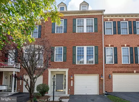 1002 Hotchkiss Pl, Fredericksburg, VA 22401