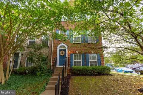 1412 Saunders Dr, Fredericksburg, VA 22401