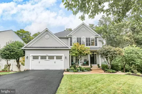 1006 Lindsay Ct, Fredericksburg, VA 22401