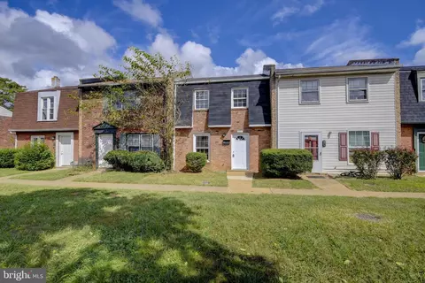 237 Ivanhoe Ct, Fredericksburg, VA 22401