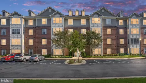 701 306 Cobblestone Blvd #306, Fredericksburg, VA 22401