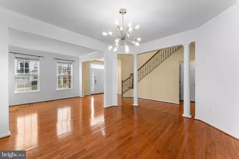 Entry Way - 1018 Everett Ct, Fredericksburg, VA 22401 photo 3 of 16