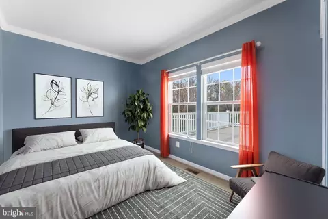Bedroom - 1018 Everett Ct, Fredericksburg, VA 22401 photo 2 of 5