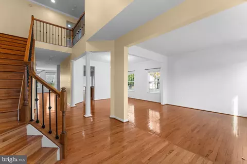 Entry Way - 1018 Everett Ct, Fredericksburg, VA 22401 photo 5 of 16