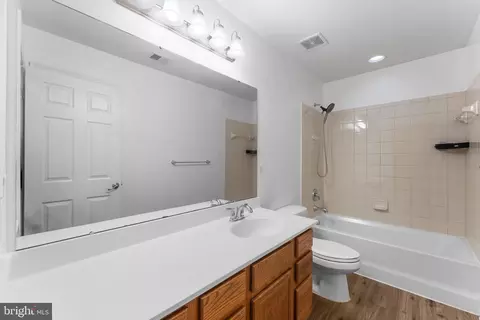Entry Way - 1018 Everett Ct, Fredericksburg, VA 22401 photo 8 of 16