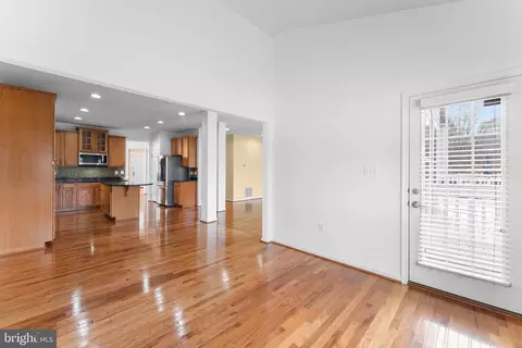 Entry Way - 1018 Everett Ct, Fredericksburg, VA 22401 photo 4 of 16