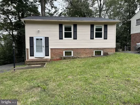178 Longstreet Ave, Fredericksburg, VA 22401